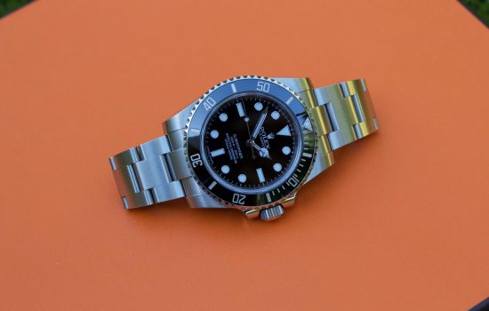 gambar jam tangan rolex warna abu abu